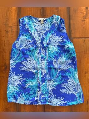 Banana Republic Blue Floral V-Neck Sleeveless Blouse